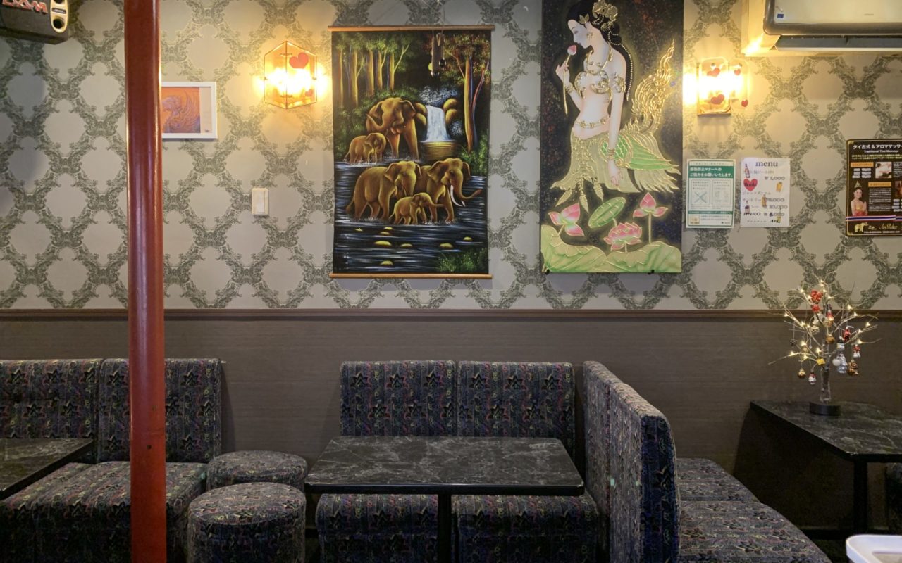 内観_スナック02